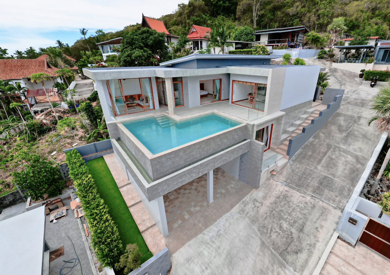 New Sea View 4 Bed Villa